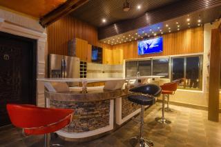 Quads Villa - Okponglo - 4