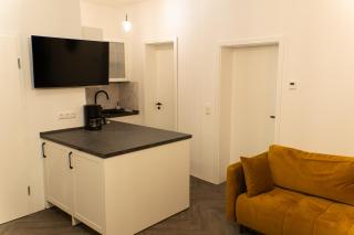 New central 3 room apartment with parking near train station & casino - 7