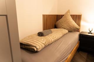 New central 3 room apartment with parking near train station & casino - 1