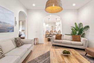 The Roxy 2 Homes in 1 - 3