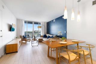 Amazing 2 BR Apartment Pool & Near Beach - 1