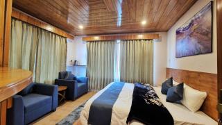 The White Mountain Stays - 8