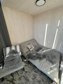 Cozy Riverside Loft Cabin near Oslo - 4