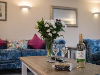 Field View - Ukc2304 - 6