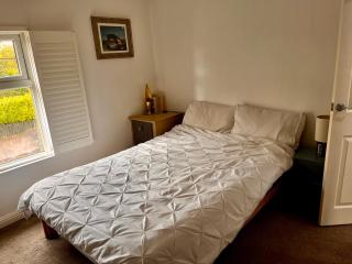 Squirrel Cottage - Stoke-on-Trent - 2