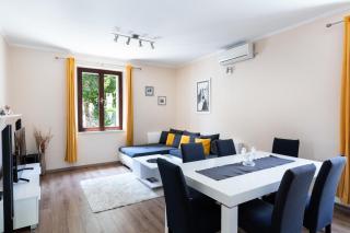 Sele by Vintage Travel - 7