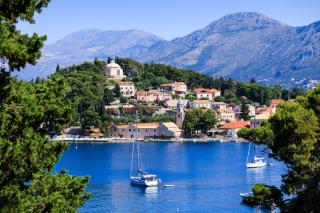 Sele by Vintage Travel - 5