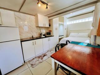 White Pearl at Strand - 5