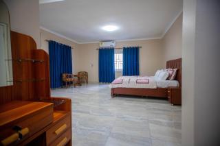 Spacious 2bedroom apartment - 8