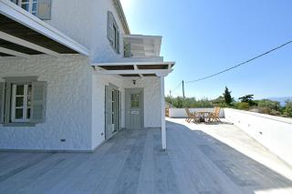 Zoe's and Leonard's Houses - 8