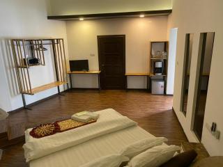 The Barat Tioman Beach Resort - 4