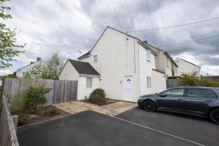 2 Bedroom Ruskin Apartment, Free Parking, Ideal for Professionals, Contractors or relocators - 6