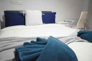 Charming 5 Bedroom Home in High Wycombe Perfect for Families - 4