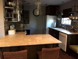 Beautifully Furnished County Cottage Rental for a Vacation in Weatherford, Texas - 7