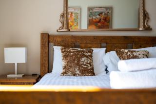 Windsor Street Apartment - 8