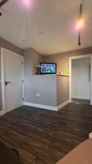 Studio apartment in Fishponds - 2
