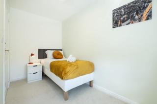 Contractors - Families - Relocators - Sleeps 4 - 9