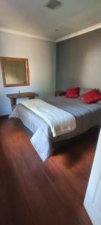 Cosy Garden Flat - 4