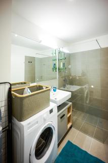 Bright apartments with spacious terraces offering comfort not far to Vienna's heart - 5