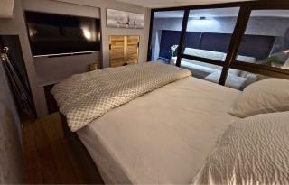 Warm Private JACUZZI Apartment - TBILISI by N A T Suite - 2