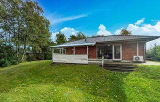 3 Bedroom Stunning Home In Tarm - 5