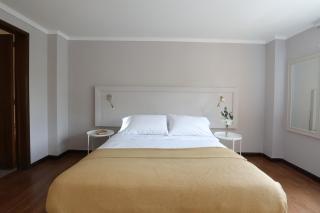 Modern Comfort in the Heart of Zona G 202 - 4