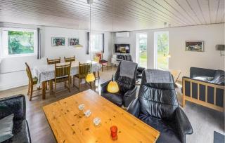 3 Bedroom Stunning Home In Tarm - 6