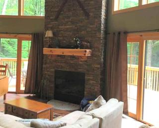 Cozy Vacation Rental for 10 with a Fire Pit in Jim Thorpe, Pennsylvania - 9