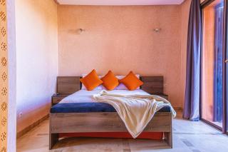 Waky Club Large Luxury Villa - 1