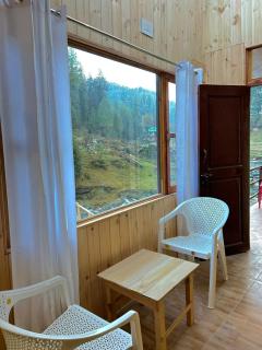 Alpine Stays Riverside - 6