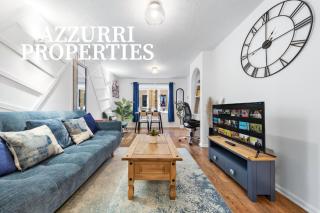 Short Stays at Tyndal Court By Azzurri Properties Short Lets & Serviced Accommodation London with Wi-Fi and Parking - 0