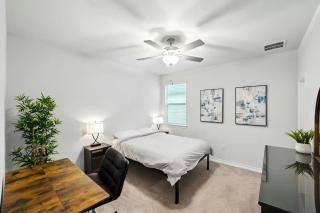 Modern 3BR Austin Retreat 12 minutes from Downtown and Airport - 5
