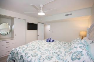 Serene Sandalfoot condo steps from the beach Sanibel Island 1B2 - 7