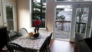 Lakefront Vacation Rental with Superb Views over Lake Wallenpaupack in Hawley, Pennsylvania - 9