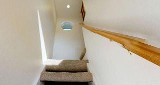 Charming Cottage Rental with Fabulous Views of the Trinity River in Northern California - 3