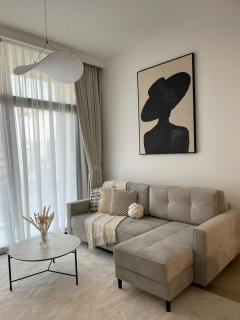 Beautiful Brand New Spacious - 4