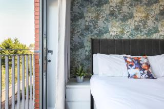 5* Ultra Luxury, Great Views, Underground Parking - 7