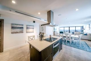 Bayview Villa by Rove - Waterfront with Private Patio - 8