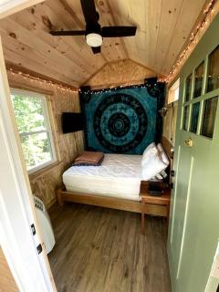 Secluded Getaway Spot in a Quiet Forest for Camping near Charlottesville, VA - 9