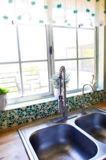 Pet Friendly Fantastic Secluded Cottage with Hot-tub in Rainbow, California - 8