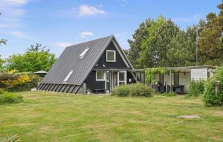 2 Bedroom Nice Home In Humble - 1