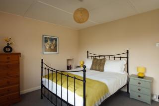 Charming Upper Solva Cottage by Beaches and Harbour - 3