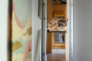 Charming Upper Solva Cottage by Beaches and Harbour - 4