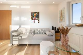 Apartment close to nature with balcony view - 0