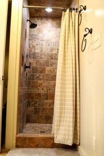 Historic Log Cabin for South Dakota Glamping Getaways - 6