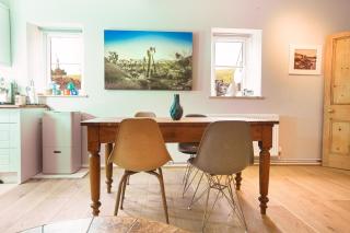 The Organic Cotswolds Cowshed - 3