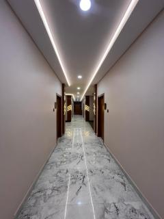 Hotel Pahuna Ghar - 1