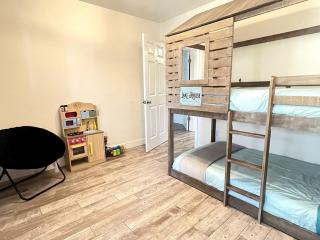 Mount Ida Family Getaway: Pet-Friendly Cabin with Game Room in Arkansas - 4