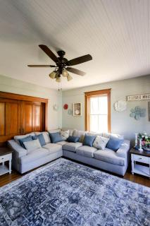 Tranquil Retreat to the Woods: Beautiful Family-Friendly Cottage near Owensville, Missouri - 6