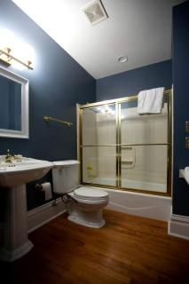 Tranquil Retreat to the Woods: Beautiful Family-Friendly Cottage near Owensville, Missouri - 2